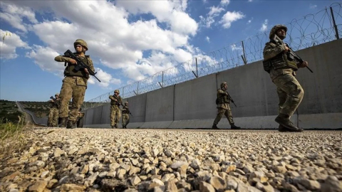 Edirne'de sınırda yakalanan 2 FETÖ zanlısı tutuklandı