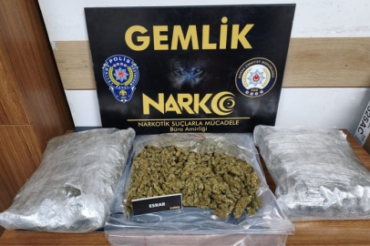 Bursa’da zehir tacirine büyük darbe: 3,7 kilo esrar ele geçirildi!