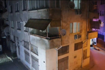 Gemlik’te hasarlı apartman tahliye edildi, sokak trafiğe kapatıldı