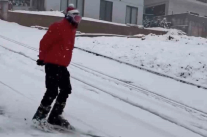 Bursa’da şehir merkezinde kayak keyfi!