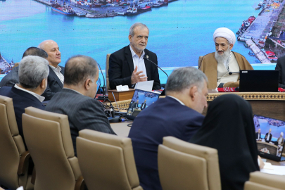 İran Cumhurbaşkanı Pezeşkiyan: "Hiçbir güç İran'ı durduramaz"