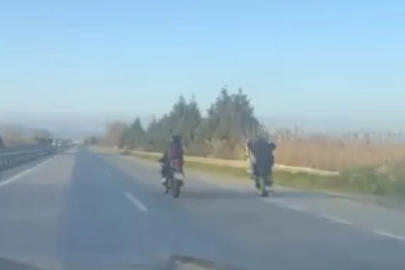 Bursa’da motosiklet sürücülerinin tehlikeli yolculuğu kamerada