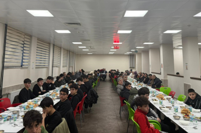 Bursa'da öğrenciler ve şehit aileleri aynı sofrada buluştu!