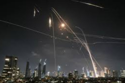 İran, Tel Aviv'i vurdu!