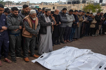 Gazze'de bir nesil yok oluyor