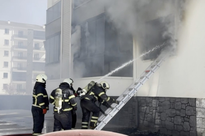 Prizde unutulan şarj aleti yangın çıkardı!