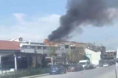 Bursa’da çatı katı alevlere teslim oldu