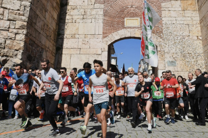 Bursa'da tarihi kent koşusu için nefesler tutuldu