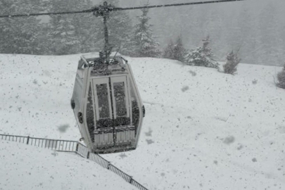 Bursa’da Nisan sürprizi: Uludağ beyaza büründü