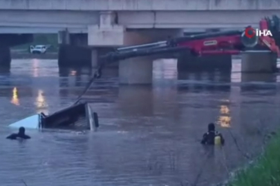 Bursa’da debisi yükselen derede aracıyla sürüklenen sürücü hayatını kaybetti: O anlar kamerada