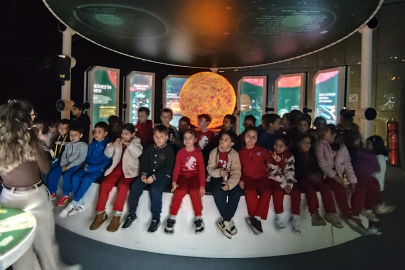 Bursa’da öğrenciler GUHEM’de uzayın derinliklerine yolculuk yaptı