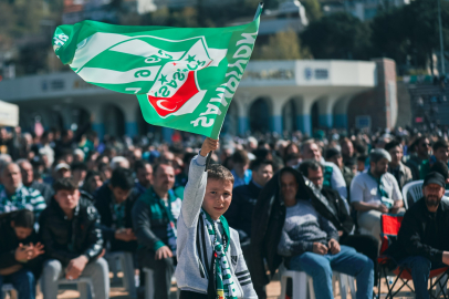 Bursa'da yeşil-beyaz coşku dev ekrana taşındı