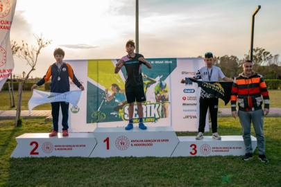 Osmangazi’nin genç sporcuları kürsüyü boş bırakmadı