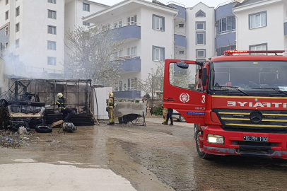 Bursa’da Depo Yangınında Tüp Patladı