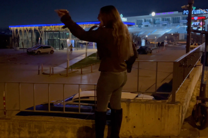 Gece Dehşeti! Bursa’da Alkollü Grup Sürücüye ve Aracına Saldırdı