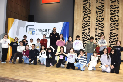 Karacabey Belediyesi çocuk tiyatro ekibi kurdu