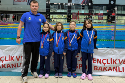 Minik kulaçlar 18 madalya kazandırdı