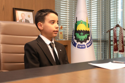 İnegöl’de başkanlık koltuğuna Umut Alp Yiğit oturdu