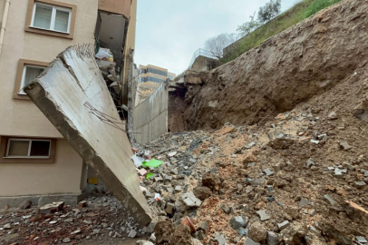 İstinat duvarı çöktü, site sakinleri deprem olduğunu sandı