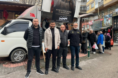 Bursa’da duygusal anma: Öğretmen ve öğrenciler için lokma dağıtıldı