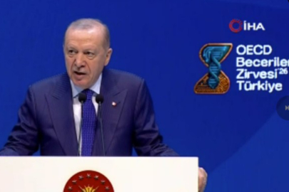 Cumhurbaşkanı Erdoğan: “Yapay zekâ ve teknoloji keskin bir dönüşüm sürecini tetikliyor”