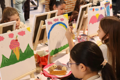 Coşkunöz’de Resim Şenliği