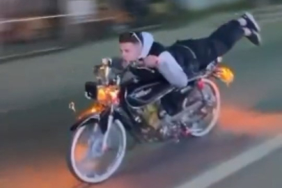 Motosikletli sürücüden ölümüne şov: Bursa'da trafikte pes dedirten anlar!