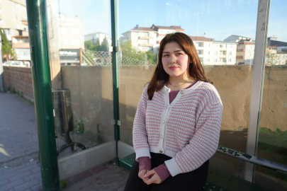 Genç kadın, durakta taciz anlarını saniye saniye kayda aldı!