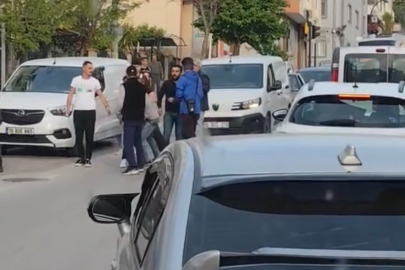 Trafikte döner bıçaklı kavga kamerada