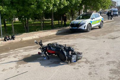 İnegöl’de motosiklet ile otomobil çarpıştı!