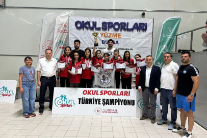 Bursalı öğrencilerden yüzmede Türkiye şampiyonluğu!