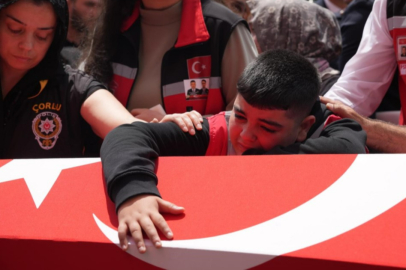 Tekirdağ’da şehit polislere gözyaşlarıyla veda