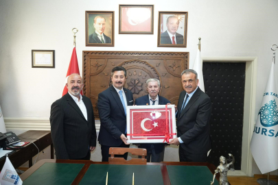 Başkanlık makamında duygusal buluşma!