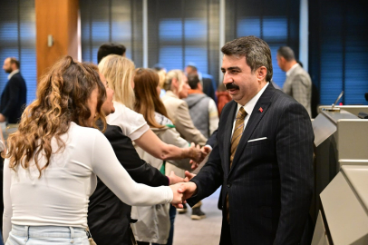 Başkan Oktay Yılmaz belediye personeliyle bayramlaştı!
