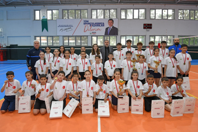 Osmangazi Belediyespor’dan badmintonda tarihi başarı!