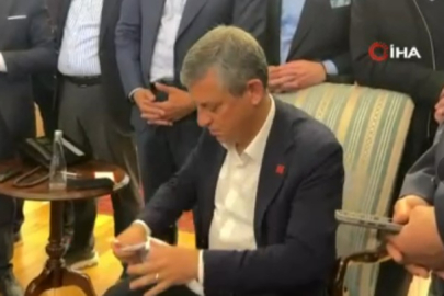 Özgür Özel kendisine verilen mutlak butlan tebligatını yırttı!