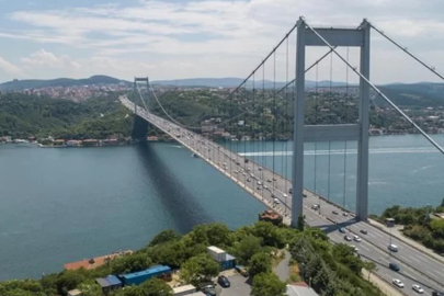 İstanbul Boğazı'nda gemi trafiği çift yönlü askıya alındı