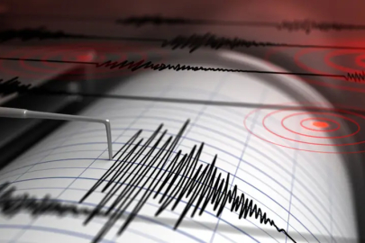Yunanistan'da deprem! Komşu 5,2 ile sallandı