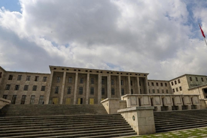 CHP grup toplantısına ziyaretçi kabul edilmeyecek