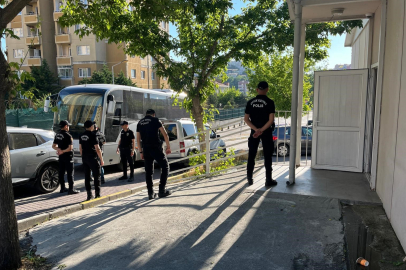 Uyuşturucu operasyonundan gözaltına alınan ünlüler adliyeye sevk edildi