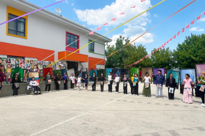 Frida Kahlo’nun eserleri, Bursa’da canlı tabloya dönüştü