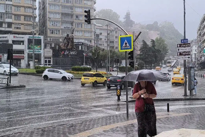 Bursa için alarm verildi! Valilikten saatli sağanak uyarısı