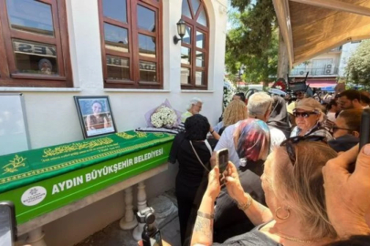Ünlü oyuncunun cenazesinde utandıran manzara!