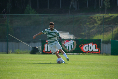 Bursaspor ilk provasını yaptı! Karşılıklı goller var...
