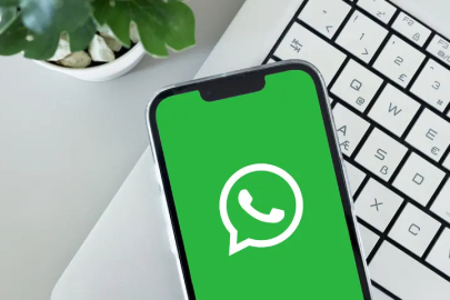 Büyük kolaylık yolda: WhatsApp'ta kalabalık sohbet listesi dönemi bitiyor!