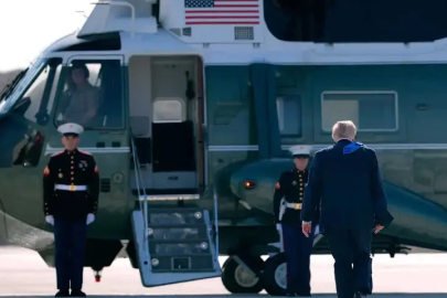 Trump, faciayı kıl payı atlattı! Havada panik anları...