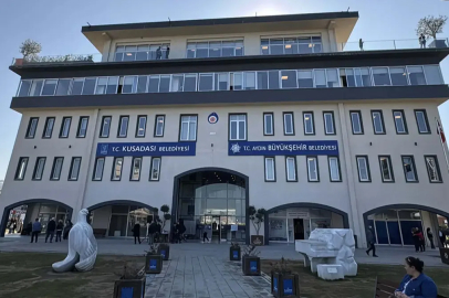 Kuşadası Belediyesi'ne yeni operasyon! Çok sayıda gözaltı var