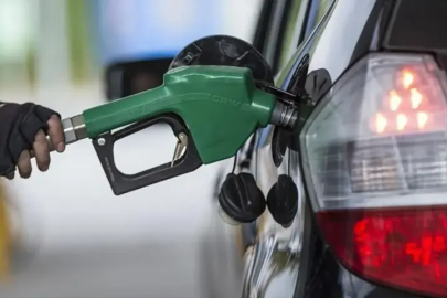 Benzine bir zam daha geliyor! Akaryakıtta güncel son rakamlar...