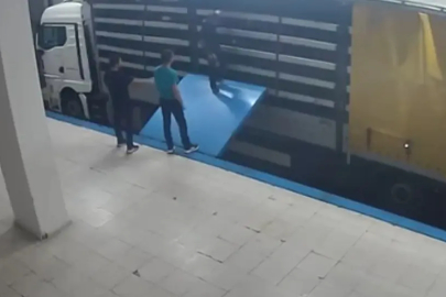 Karacellatlar'a operasyon! Tırın içinde gümrükte yakalandı