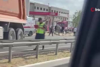 Ankara’da midibüs ile kamyon çarpıştı: 1 ölü, 16 yaralı